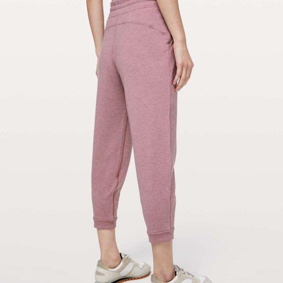 Lululemon At My Leisure Jogger - US 4 - Picture 6 of 16